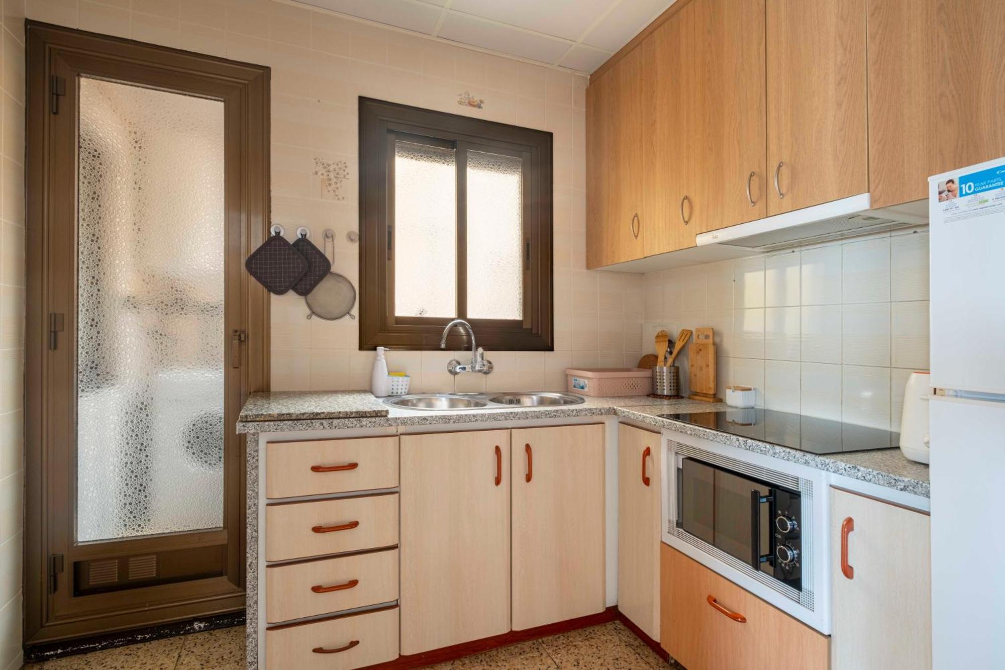 Апартаменты 5 Min To The Sea And 15 Min To Barcelona Center Сан-Адриан-де-Бесос Экстерьер фото